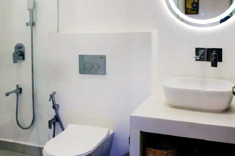 Sea Shore 2BHK By Laze Around Us