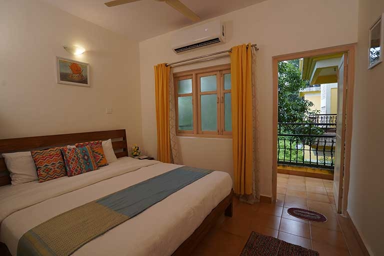 Beachwalk Bliss 1Bedroom Hall in Baga | Laze Around Us