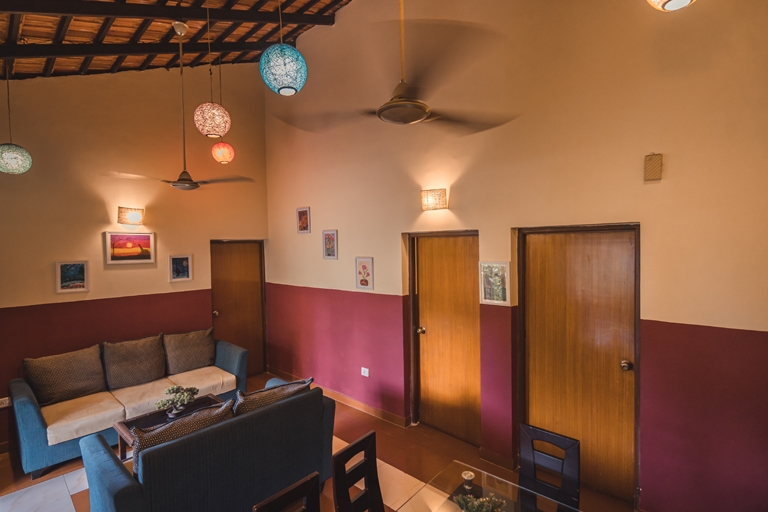 Sunshine Retreat - 2BHK Villa With Garden View | Laze Around Us