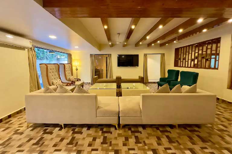 7 BHK Private Pool Baga Creek by Laze Around Us