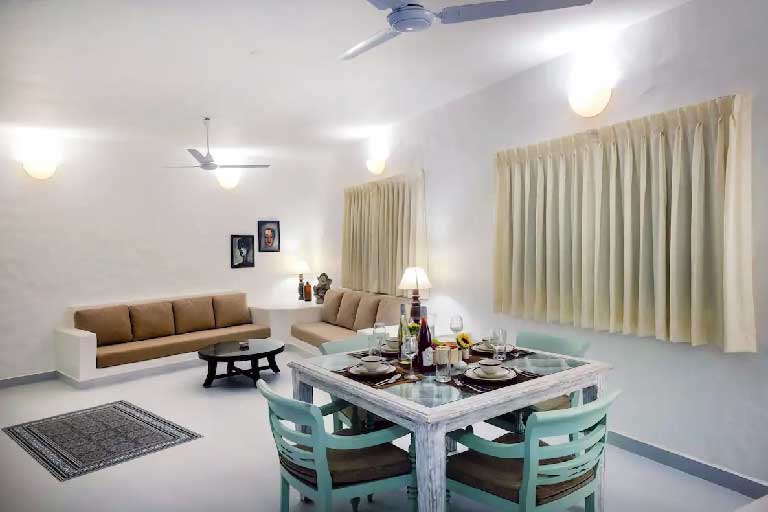 Sea Shore 2BHK By Laze Around Us
